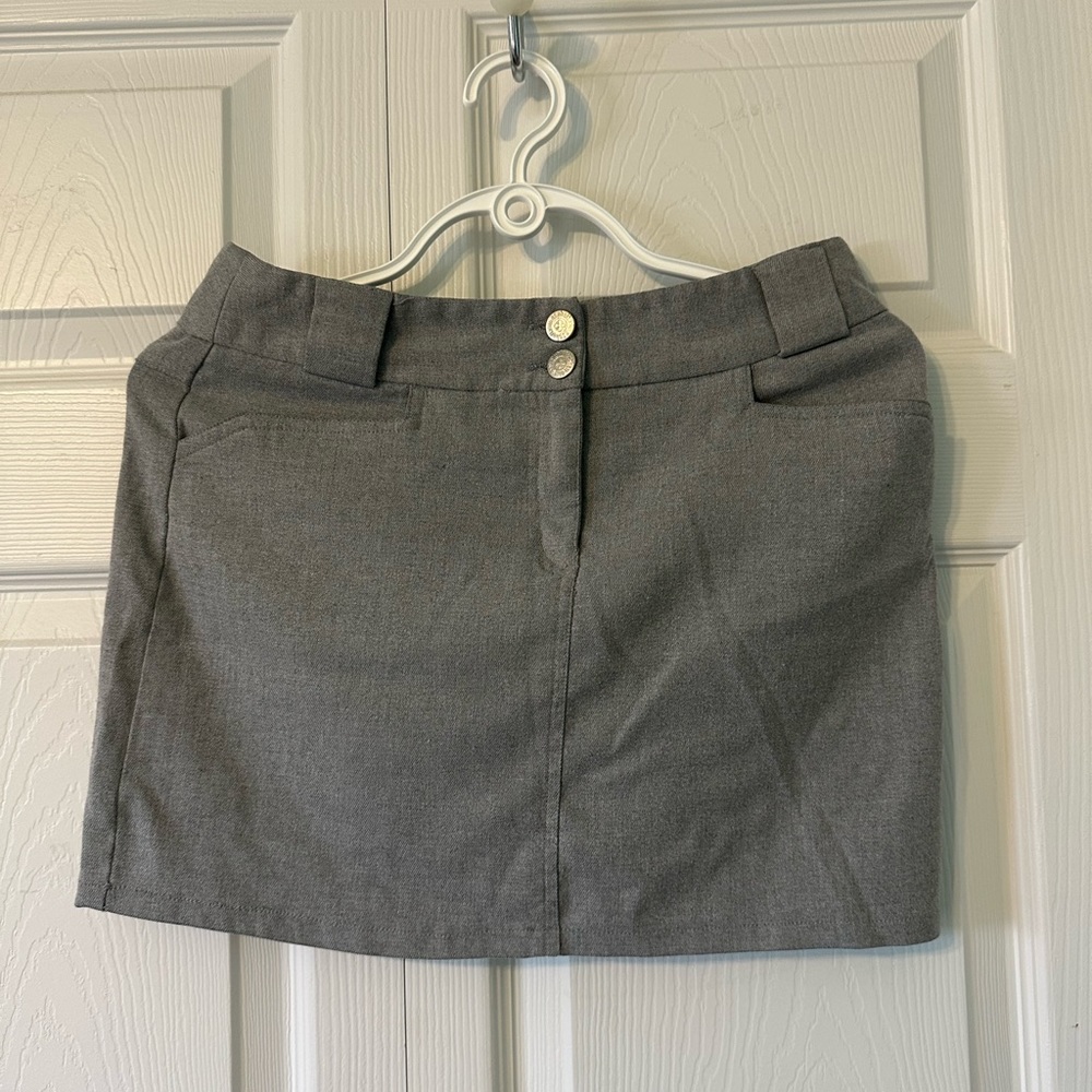 Grey mini skirt